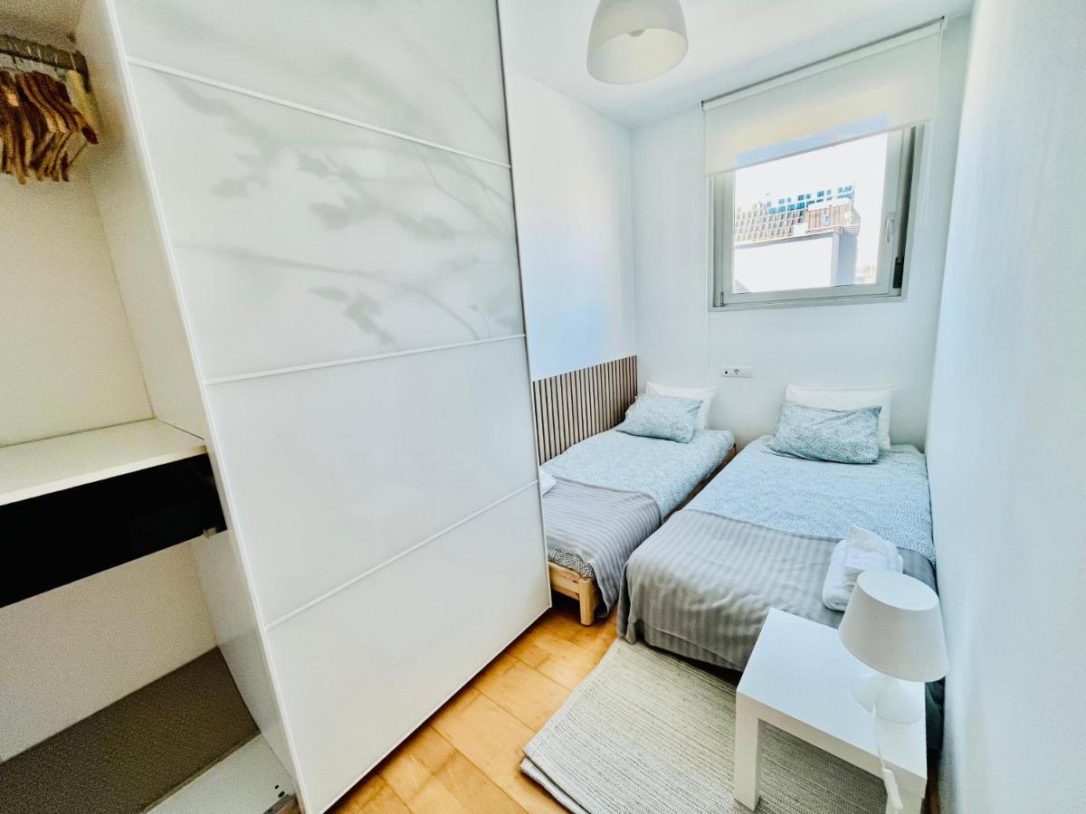 Beach & Culture Barcelona Port Forum Penthouse Apartment Sant Adria de Besos Dış mekan fotoğraf